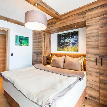 Golden Lodges Close To The Ski Lift Appartement Rauris
