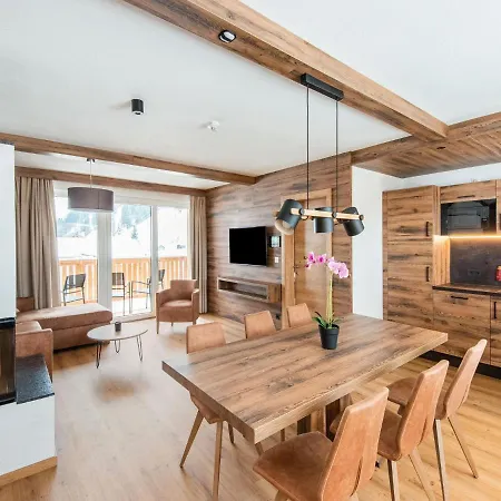Appartement Golden Lodges Close To The Ski Lift *