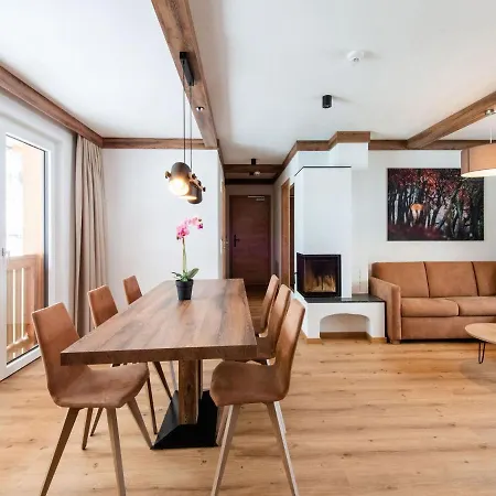 Golden Lodges Close To The Ski Lift Appartement Rauris