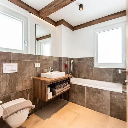 Appartement Golden Lodges Close To The Ski Lift