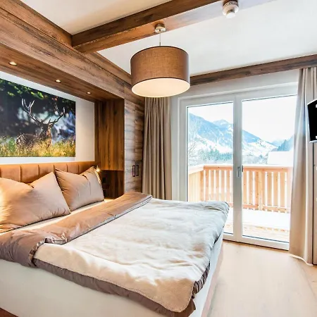 Golden Lodges Close To The Ski Lift